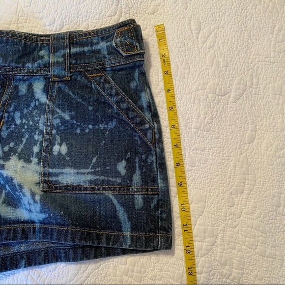 Banana Republic Factory Bleach Splatter Denim Shorts - 2 - Picture 10 of 11